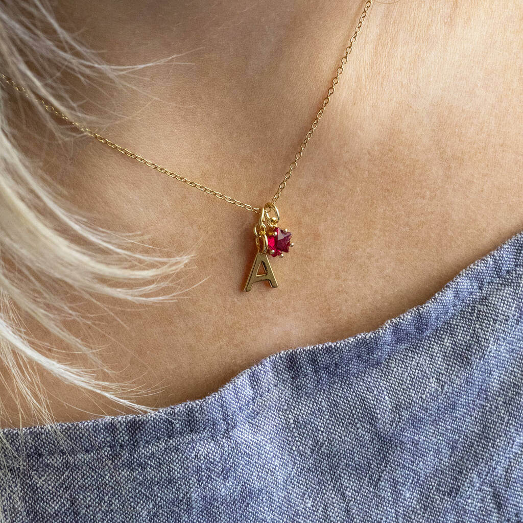 Joy by Corrine Smith Initial Birthstone Stern Halskette Gold