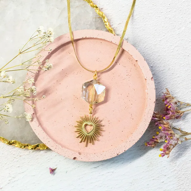 JOY by Corrine Smith Cosmic Heart Halskette Gold Hexagon