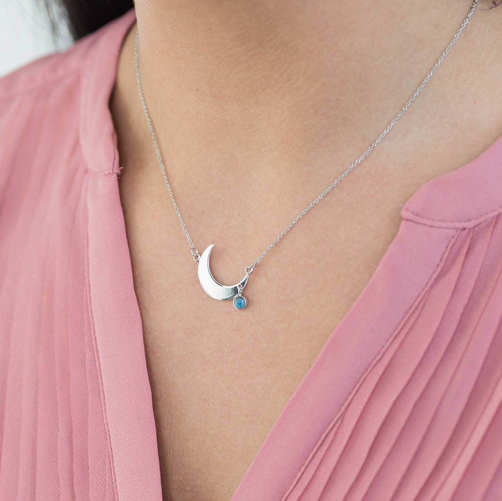 Joy by Corrine Smith Crescent Moon Halskette Gold mit Stimmungsstein