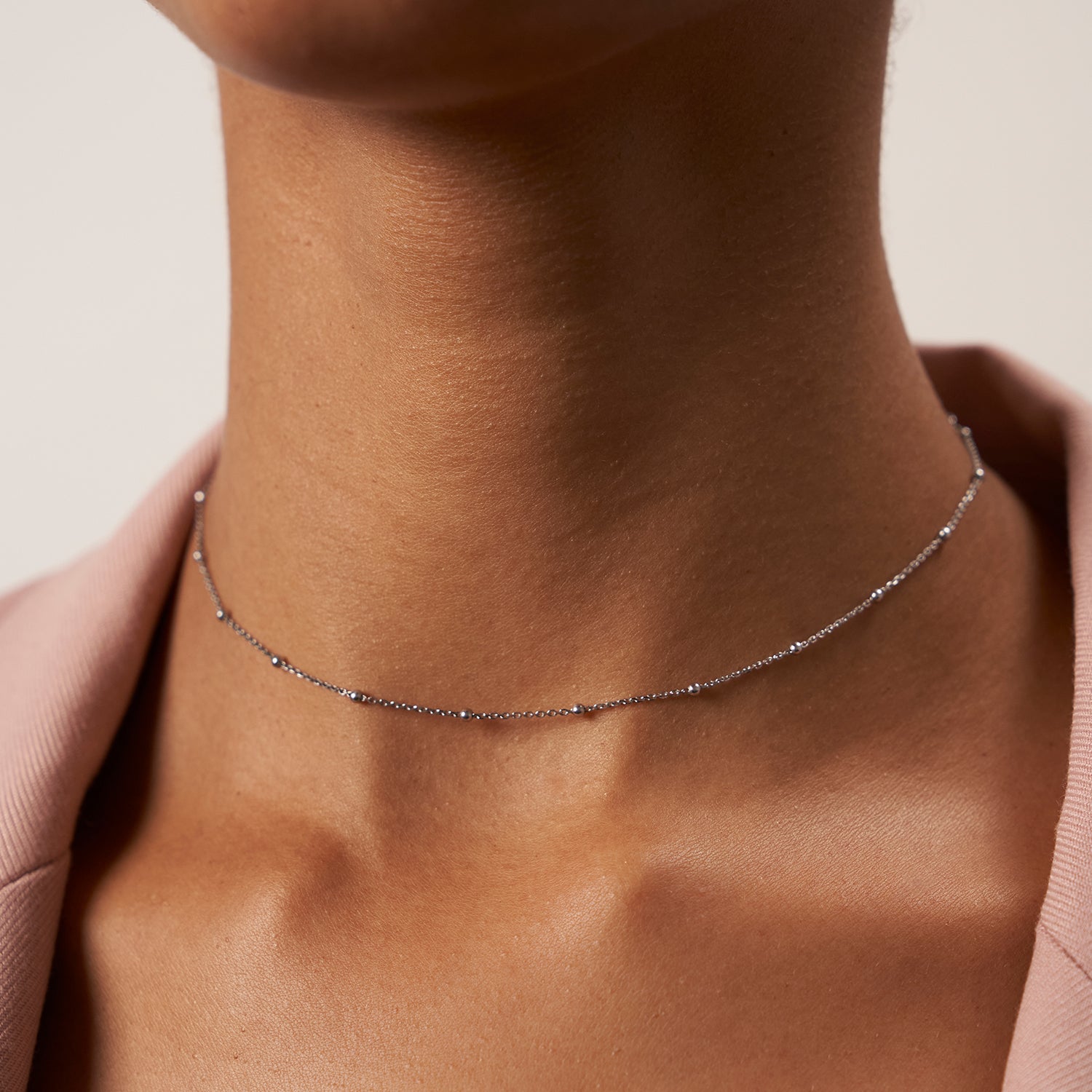 Stilnest Satellite Choker Halskette 24k Gold 32+8cm