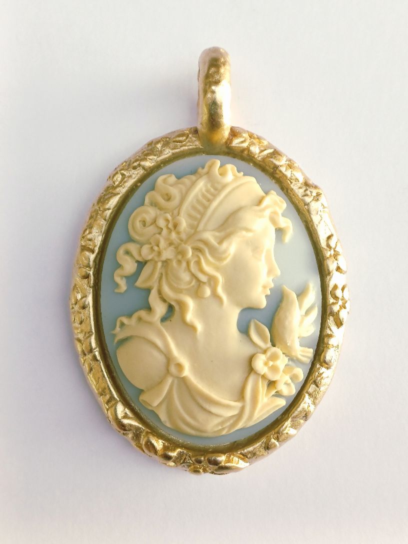 Alevá Bijoux Cammei Cammeo Anhänger Gold Hellblau