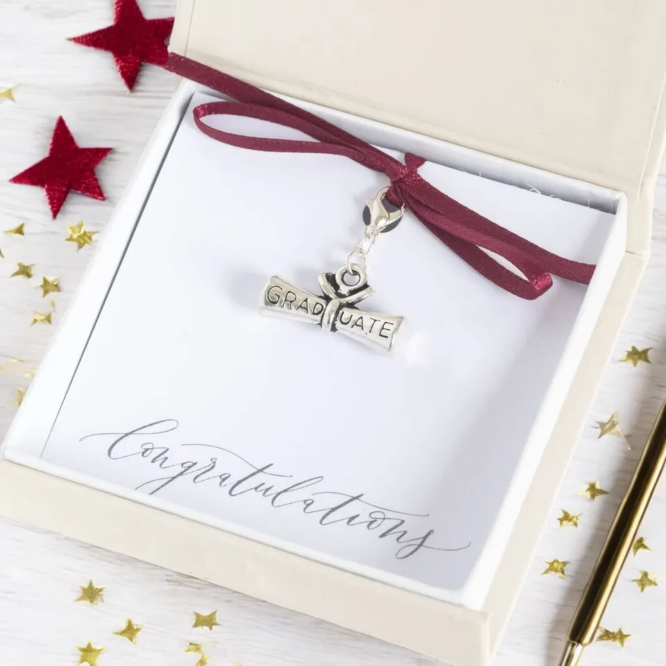 Joy by Corrine Smith Graduation Charm Anhänger Silber