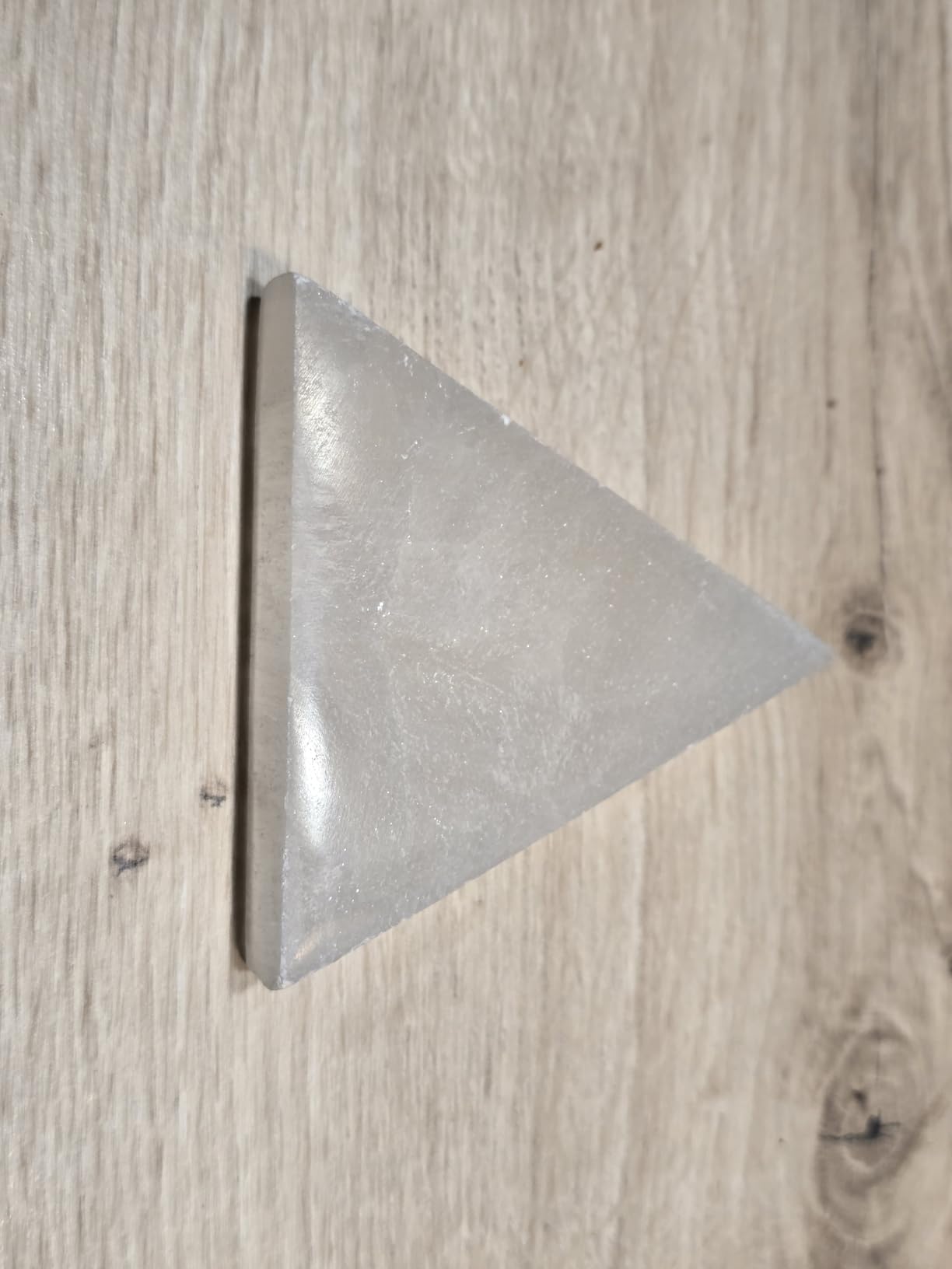 NKlaus Healing Crystals Selenit Dreieck 7x8cm Ladeplatte