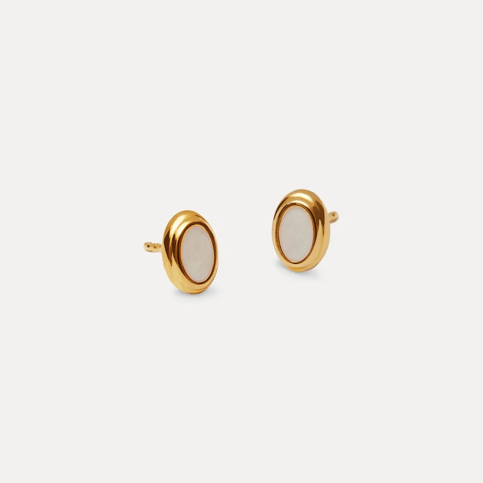 Stilnest Enamel Ohrstecker Perlenweiß 24k Gold Vermeil