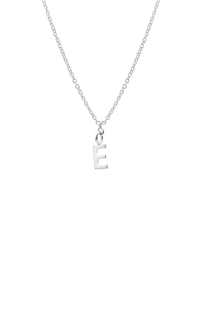 Joy by Corrine Smith Initial E Halskette versilbert Buchstabe E