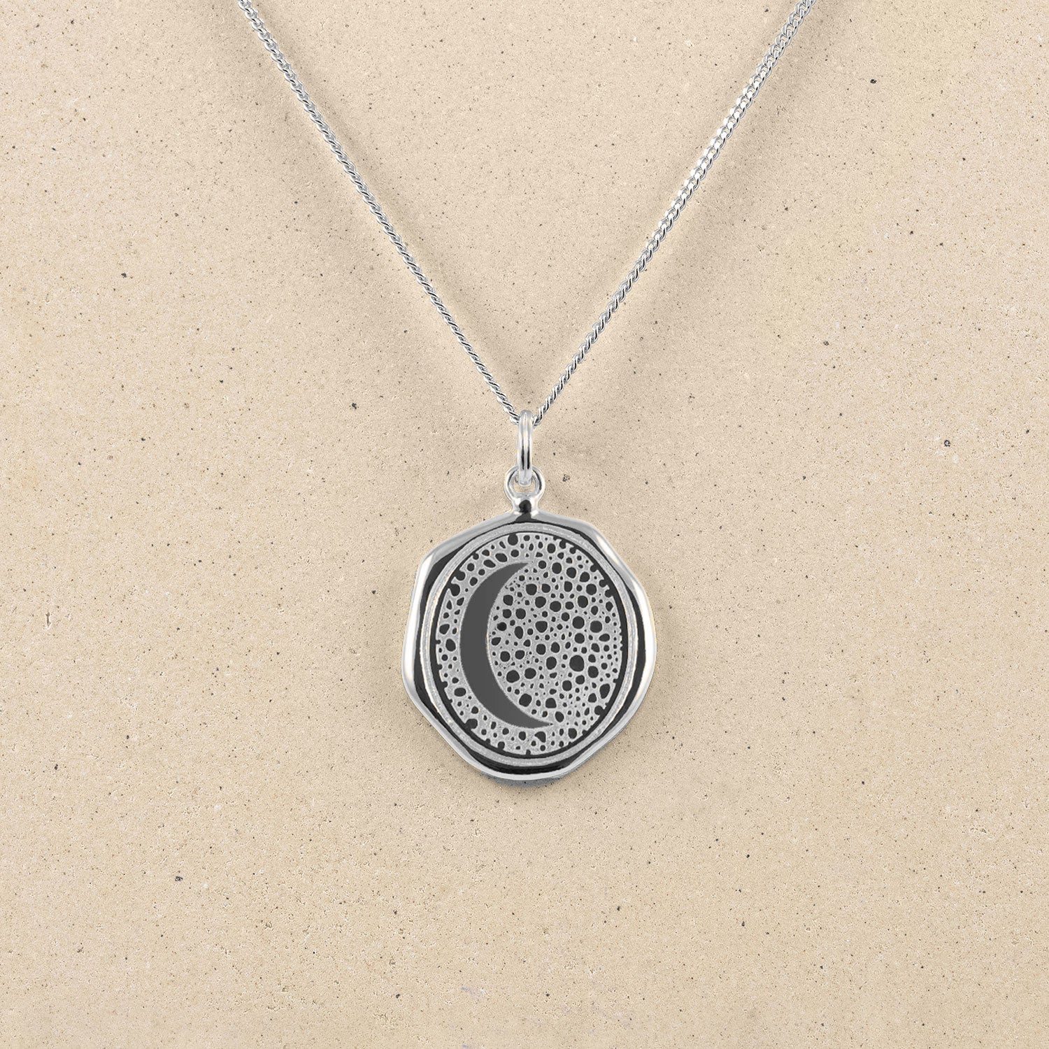 Stilnest Moon Large Seal Kette Gold 45cm