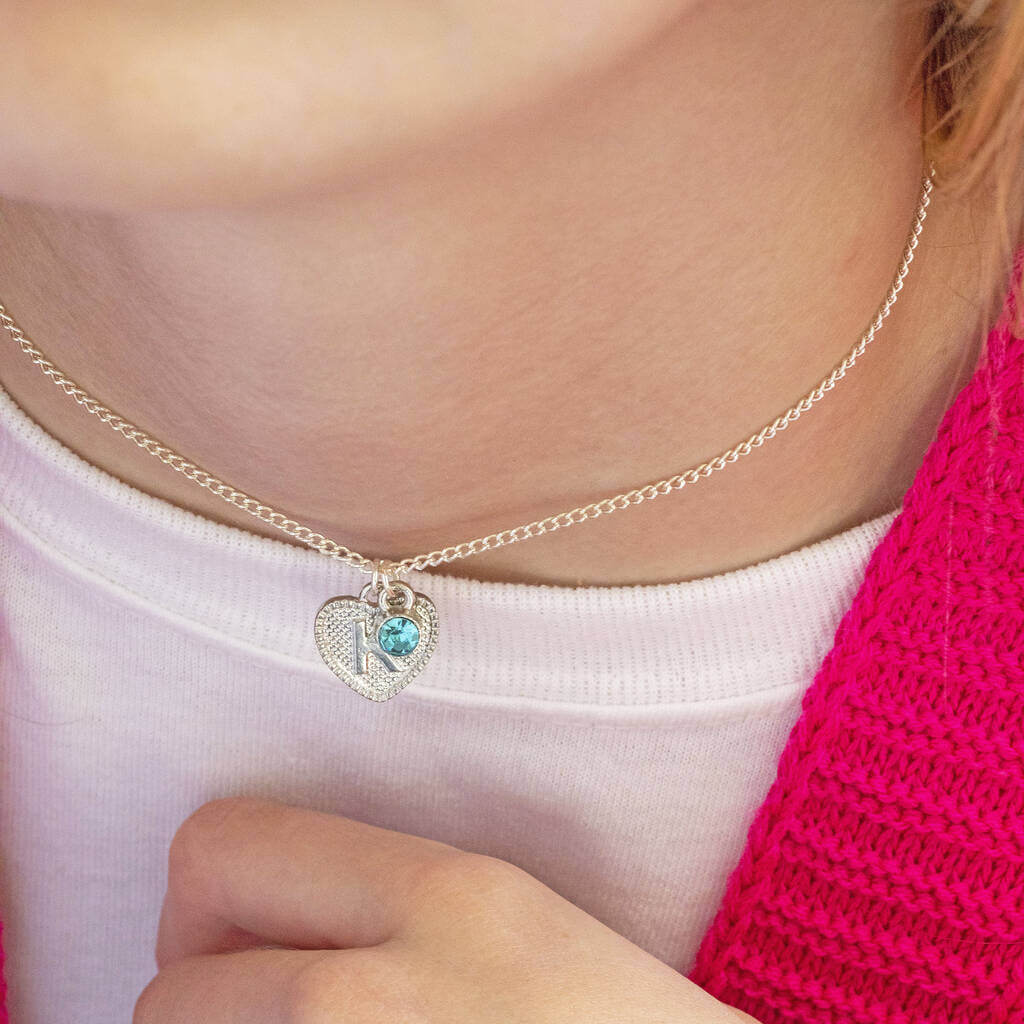 Joy by Corrine Smith Child's Initial Heart Halskette Gold Geburtsstein