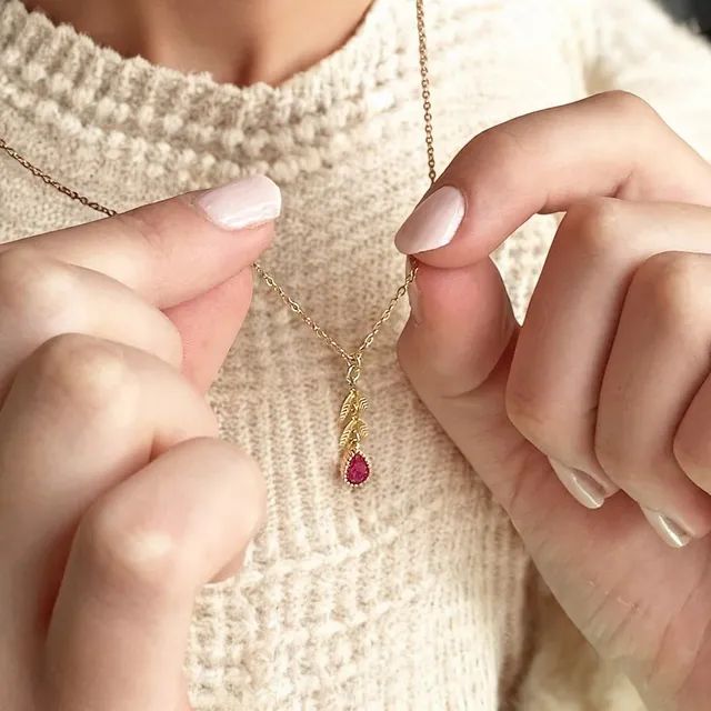 Joy by Corrine Smith Leaf Teardrop Geburtsstein Halskette Gold