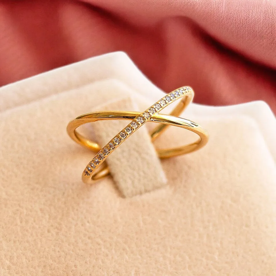 Joy by Corrine Smith Kiss Ring Gold verstellbar Kristall