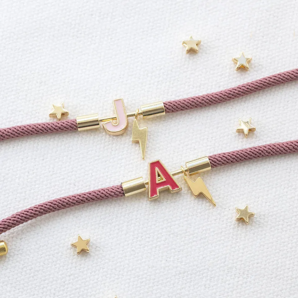 Joy by Corrine Smith Enamel Initial Armband Blitz Charm