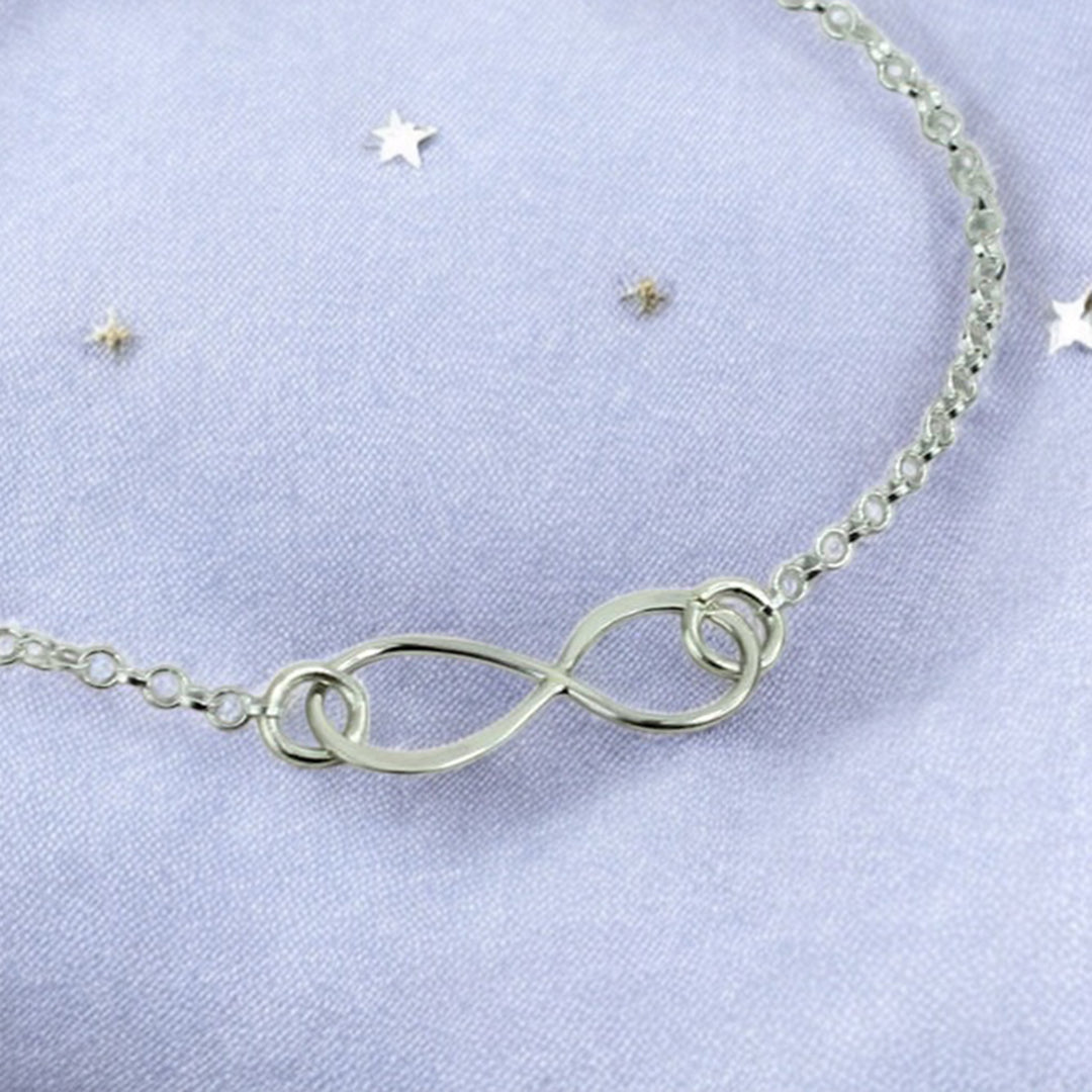 Joy by Corrine Smith Infinity Sterlingsilber Armband