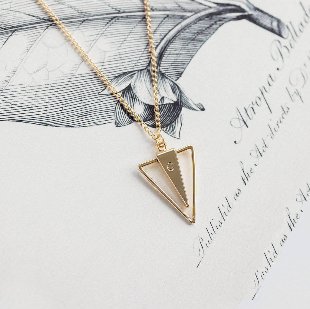 Joy by Corrine Smith Triangle Spike Halskette Gold personalisiert