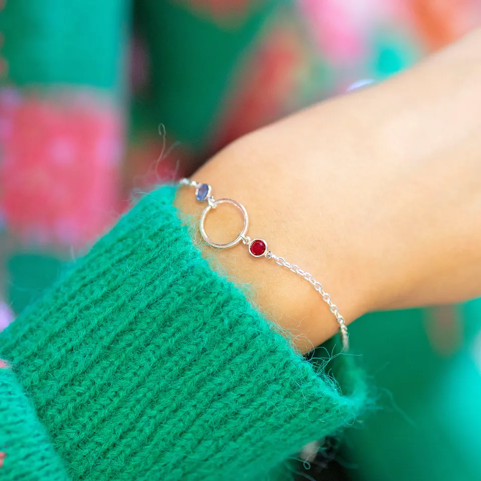 Joy by Corrine Smith Mother Two Children Kreis Armband Gold