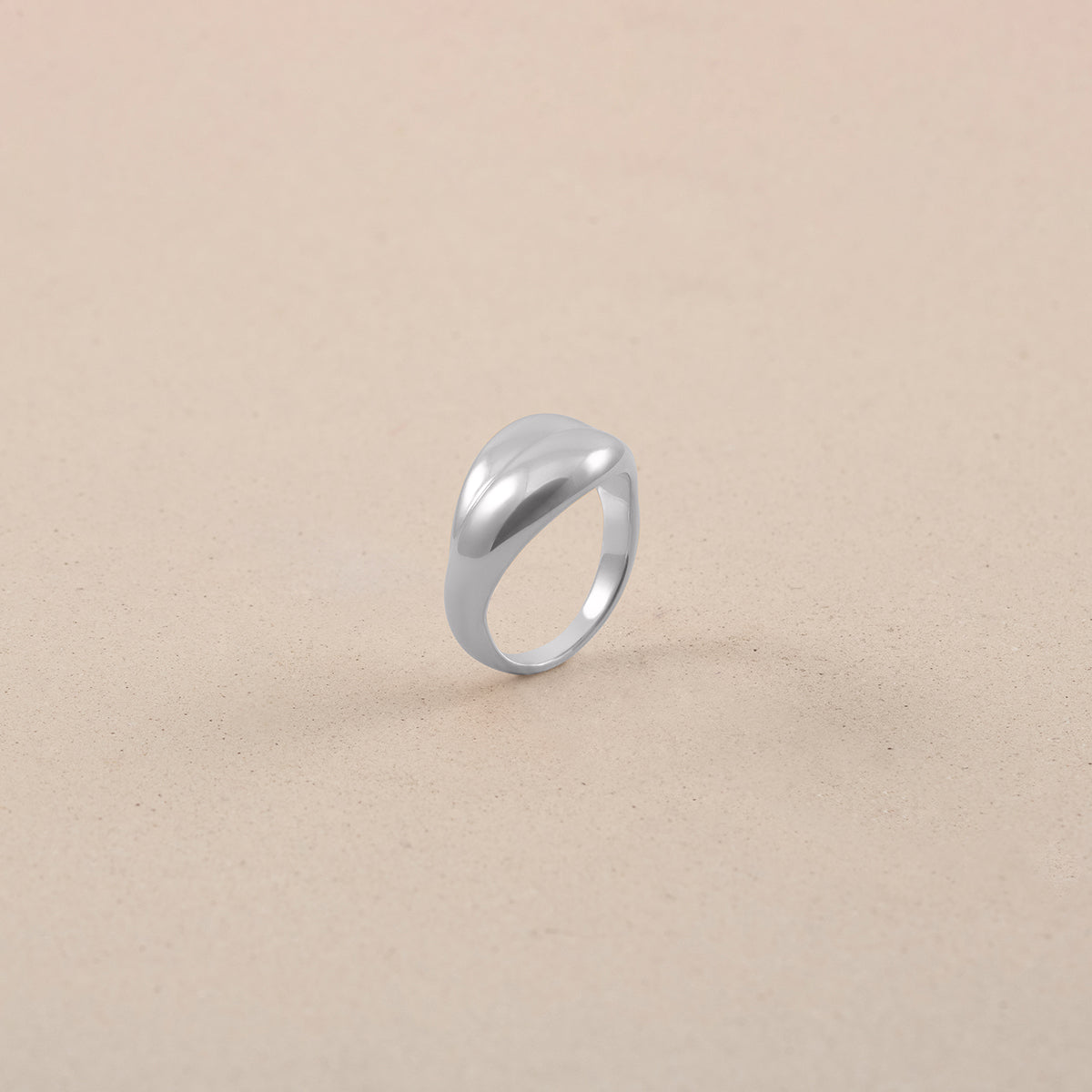 Stilnest Hug Ring Statementring Gold Vermeil 56